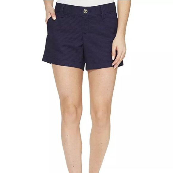Lilly Pulitzer Pants - Lilly Pulitzer Callahan shorts in navy size 6 authentic brand new with tags
